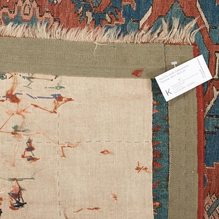 CARPET. Antique East Caucasian Soumak. 185 x 148,5 cm.