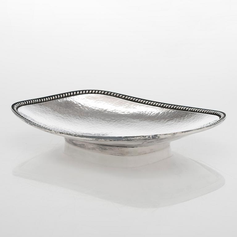 Väinö Hamara, A silver bowl, Helsinki 1965.