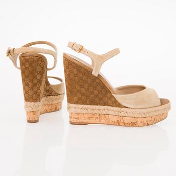 GUCCI Wedge Sandals in size 38.5.