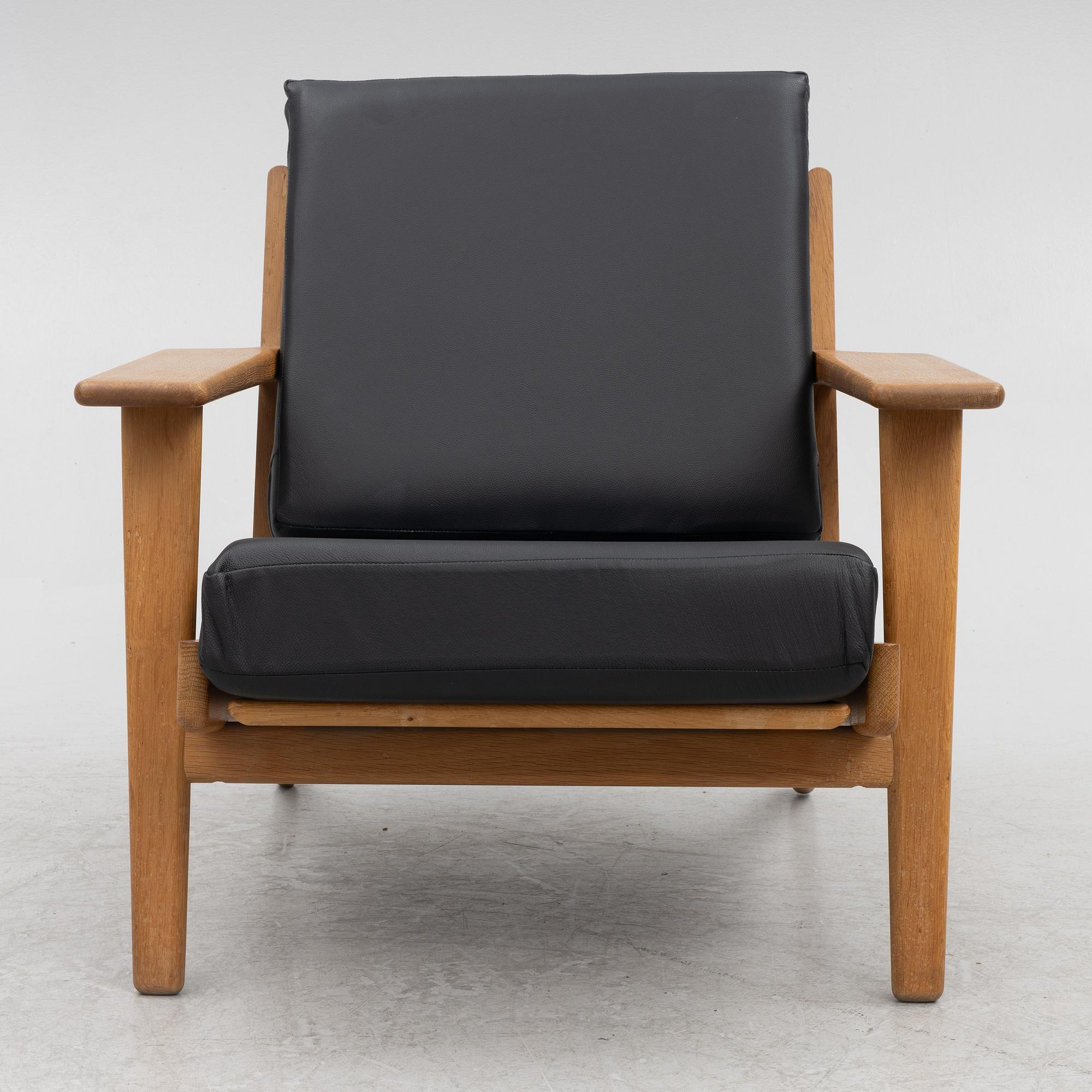 Hans J Wegner, a lounge chair, 'GE 290', Getama, Gedsted, Denmark.