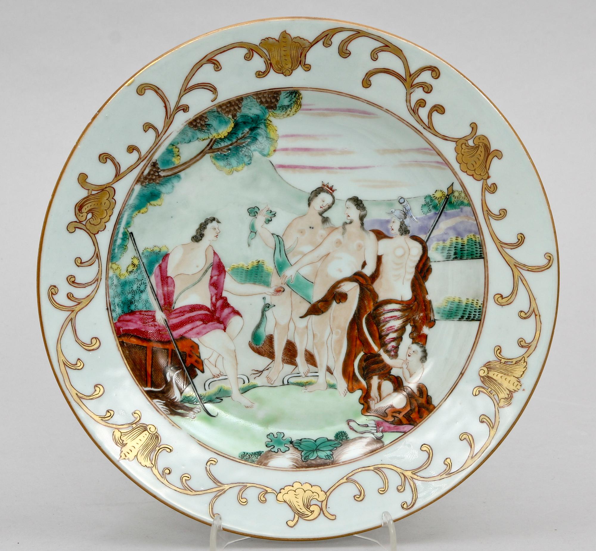 A 'European Subject' dinner plate depicting the Judgement of Paris, Qing dynasty, Qianlong (1736-95).