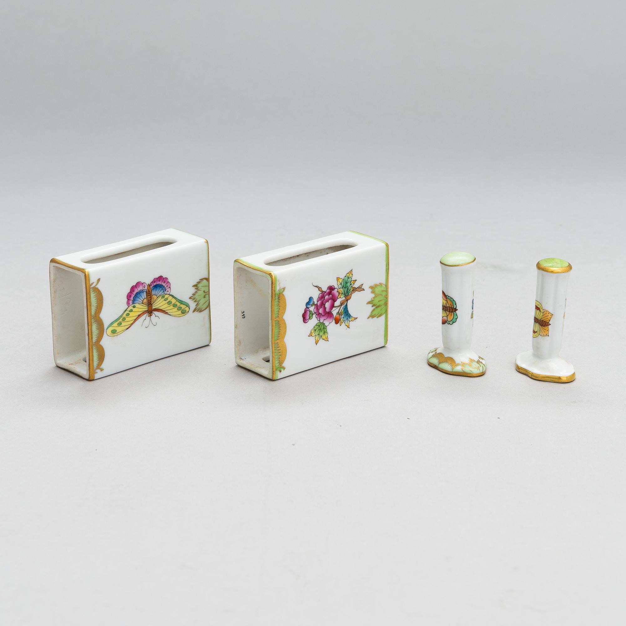 A Herend Queen Victoria VBO porcelain coffee set and two trinket boxes, totally 19 pieces, Hungary.