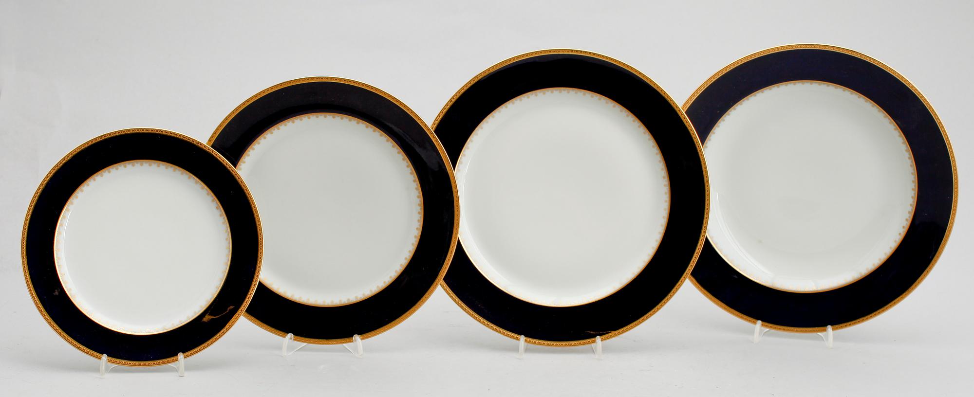 MATSERVIS, 134 delar, porslin, Haviland & Co, Limoges för NK, Stockholm.