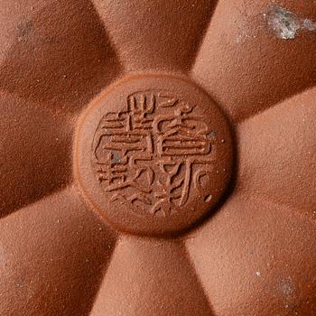 A Chinese yixing 'gourd' teapot, four cups and three saucers, 1980s.