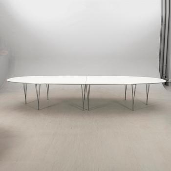 Bruno Mathsson/Piet Hein table/coffee table "Superellipse" for Fritz Hansen late 20th century.