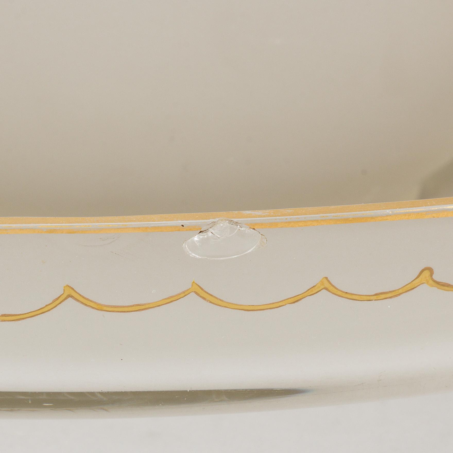 BÅLSKÅL med LOCK samt MUGGAR, 8 stycken samt FAT, frostat glas, 1800-talets mitt.