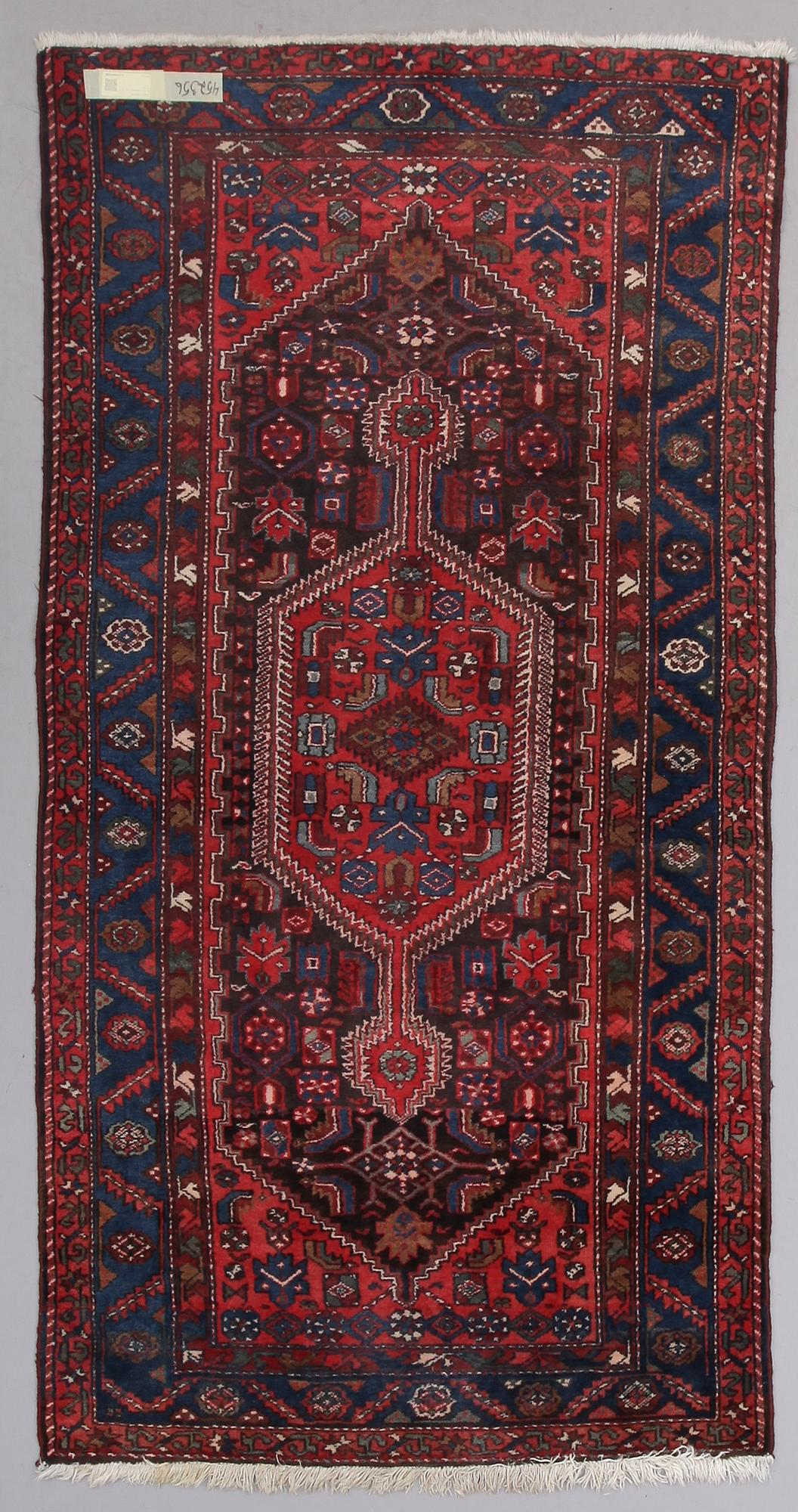 MATTA, Hamadan, old. 243 x 135 cm.