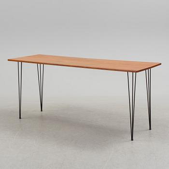 SKRIVBORD, String-modell, 1900-talets mitt.