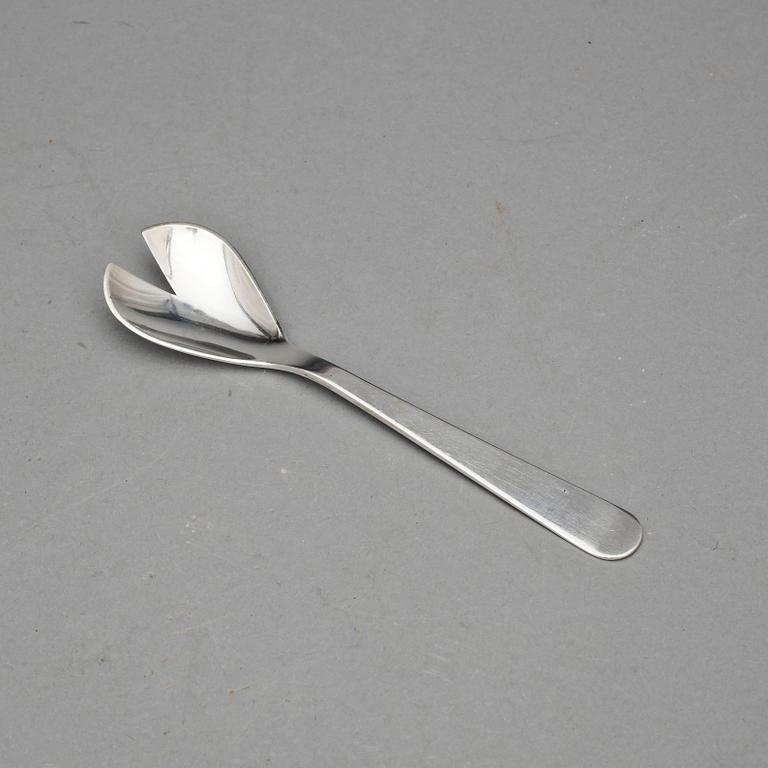 OSTRONSKED, silver, Wiwen Nilsson, Lund, 1954. Vikt 29 gram.