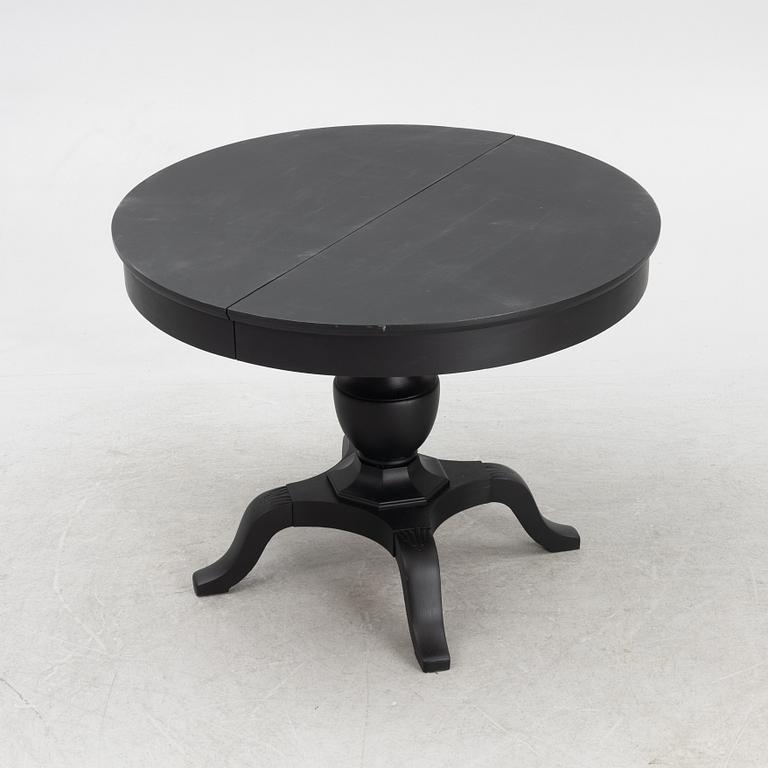 Matbord, 1900-talets första hälft.