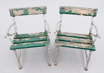 TRÄDGÅRDSTOLAR, 1 par, 1900-talets första hälft.