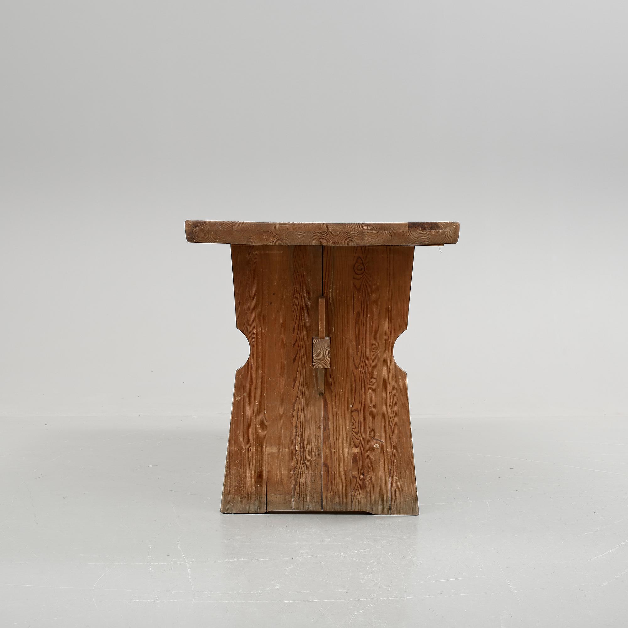 BORD, möjligen Axel Einar Hjorth för Nordiska Kompaniet i Nyköping, 1930-40-tal.