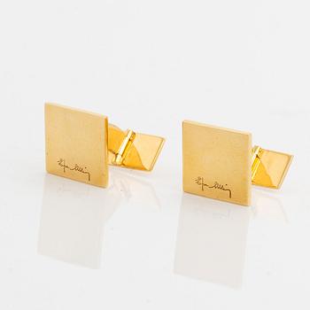 Efva Attling, 18K gold cuff links.