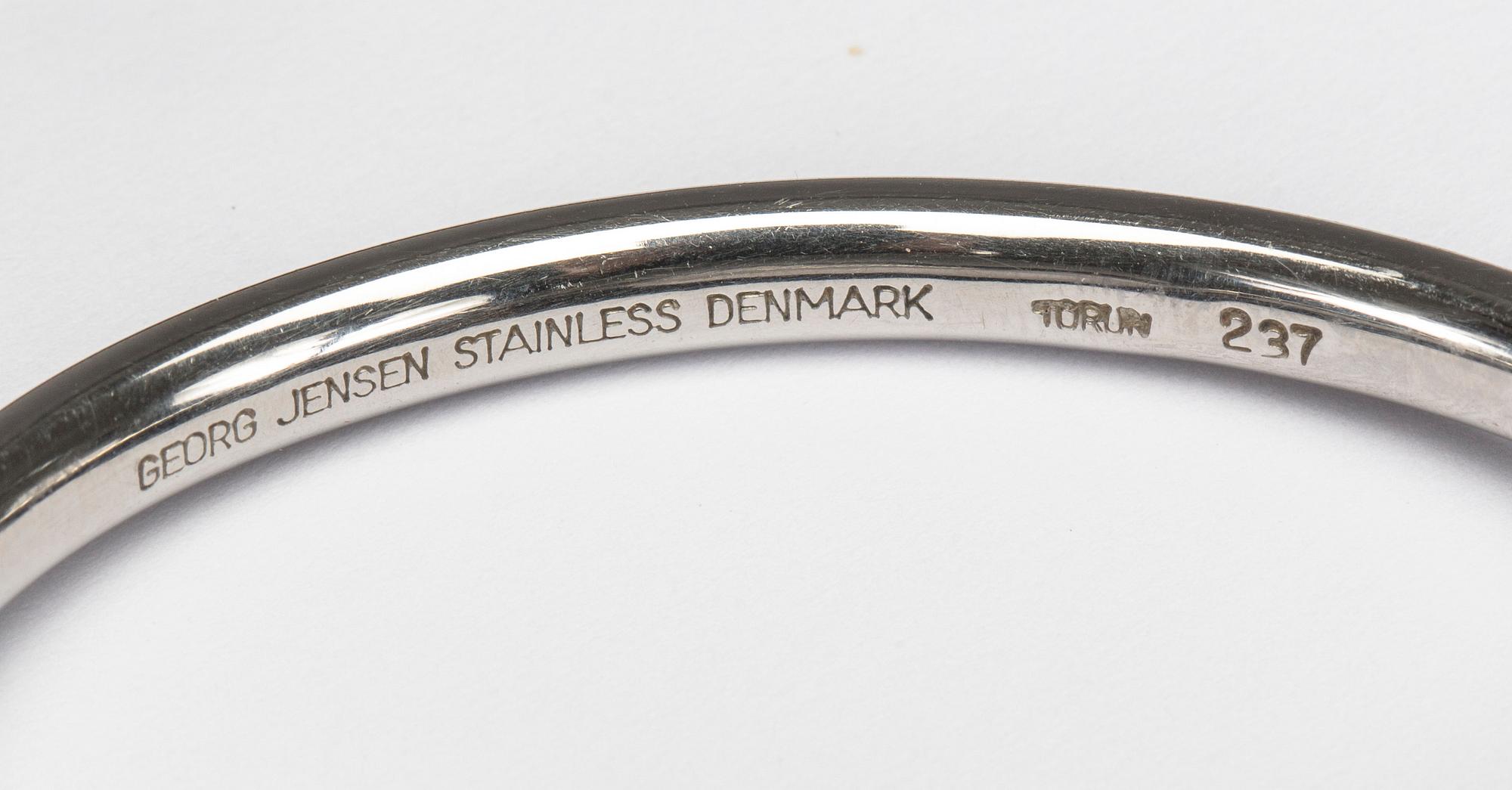 ARMBANDSUR, Vivianna Torun Bülow Hübe.