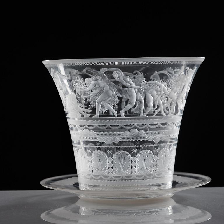 Simon Gate, An important Simon Gate engraved bowl, excuted by Orrefors, Sweden 1924, model 122.