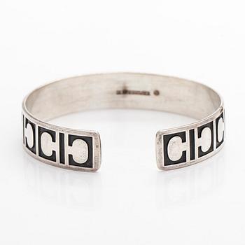 Börje Rajalin, armband och ring, silver. Kalevala Koru, Helsingfors 1973.