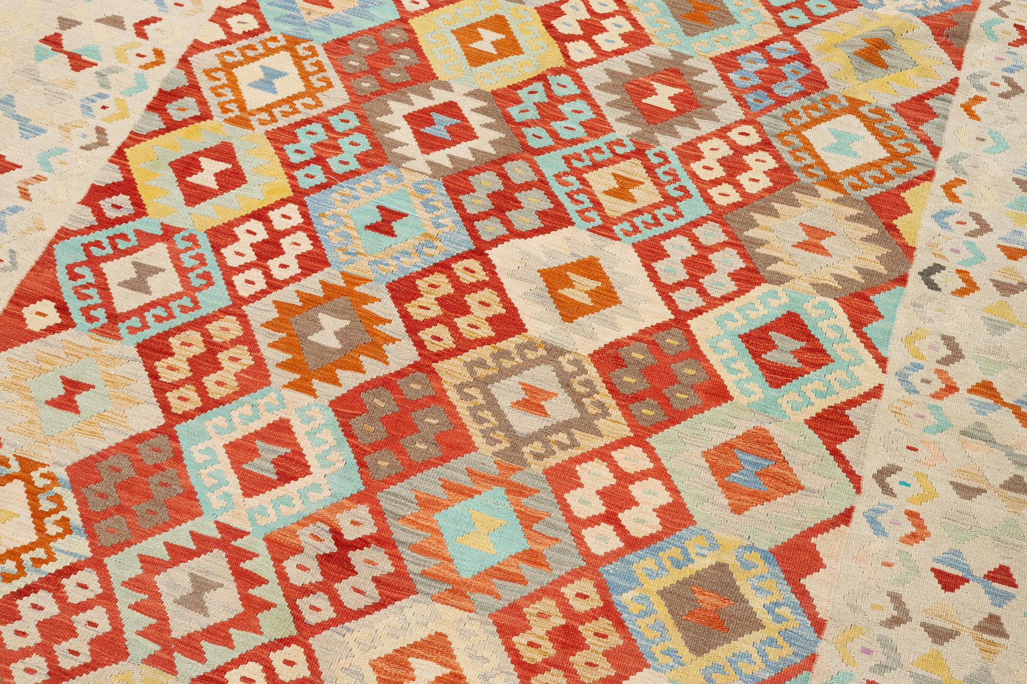 A Kilim carpet. ca 295 x 208 cm.