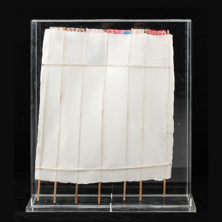 ROBERT RAUSCHENBERG, multipel. Handgjort papper, bambu och tyg, 1975, signerad med blyerts 17/28.