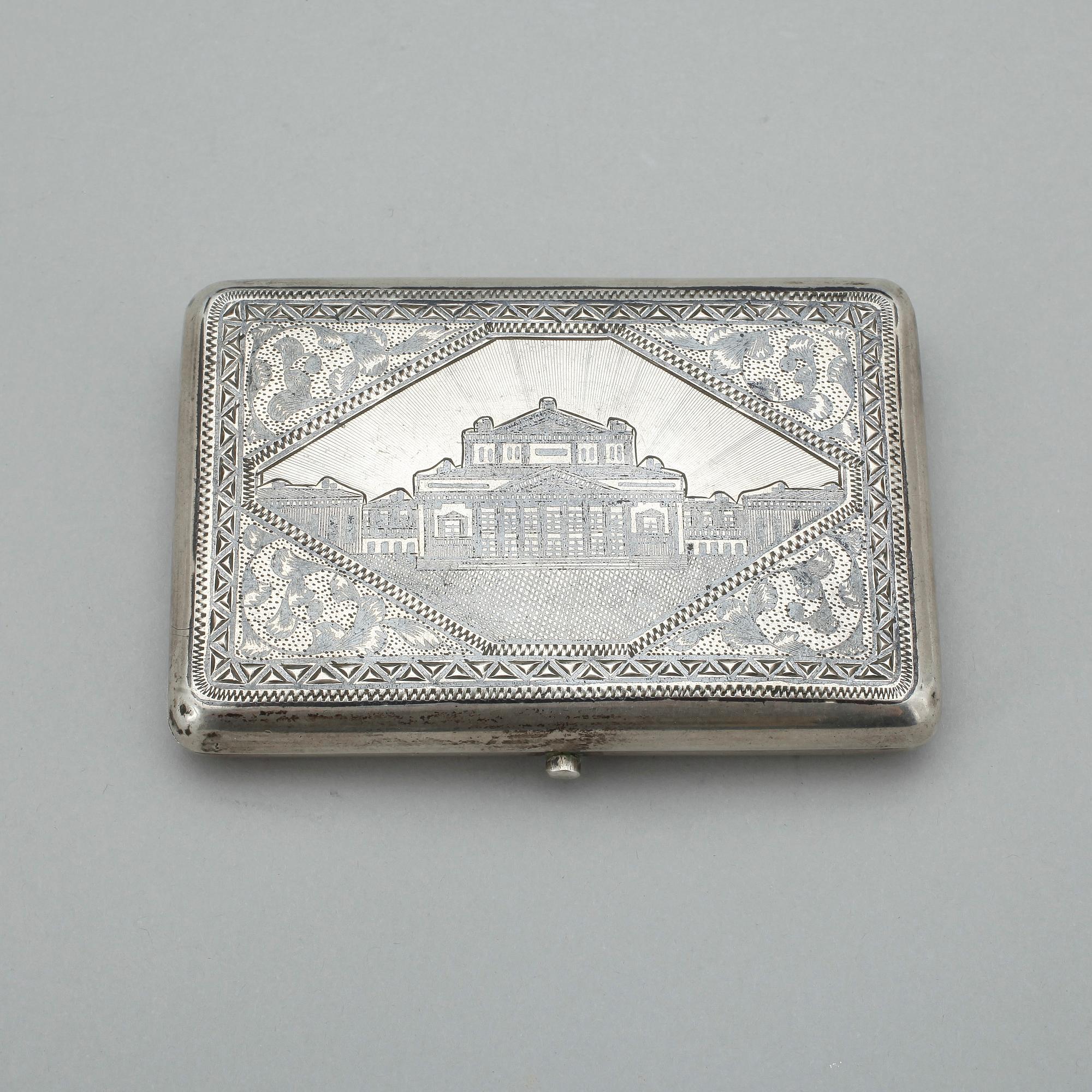ETUI, silver, Ryssland 1896-1908. Vikt ca 134 gram.