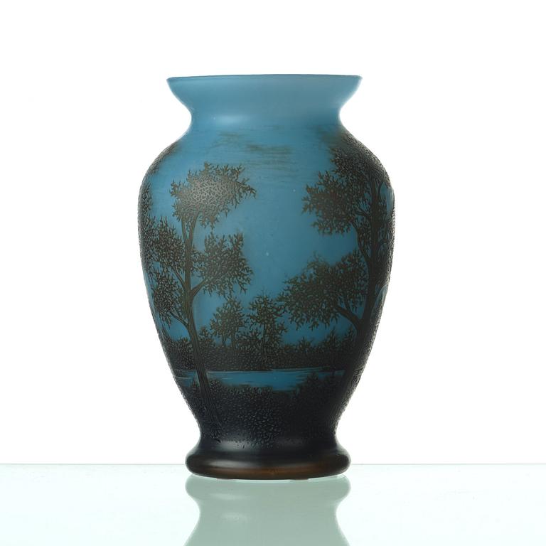 Axel Enoch Boman, an Art Nouveau cameo glass vase, Reijmyre 1917.