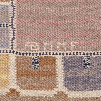 Märta Måås-Fjetterström, a carpet "Shell", flat weave, ca 176 x 90 cm, signed AB MMF.