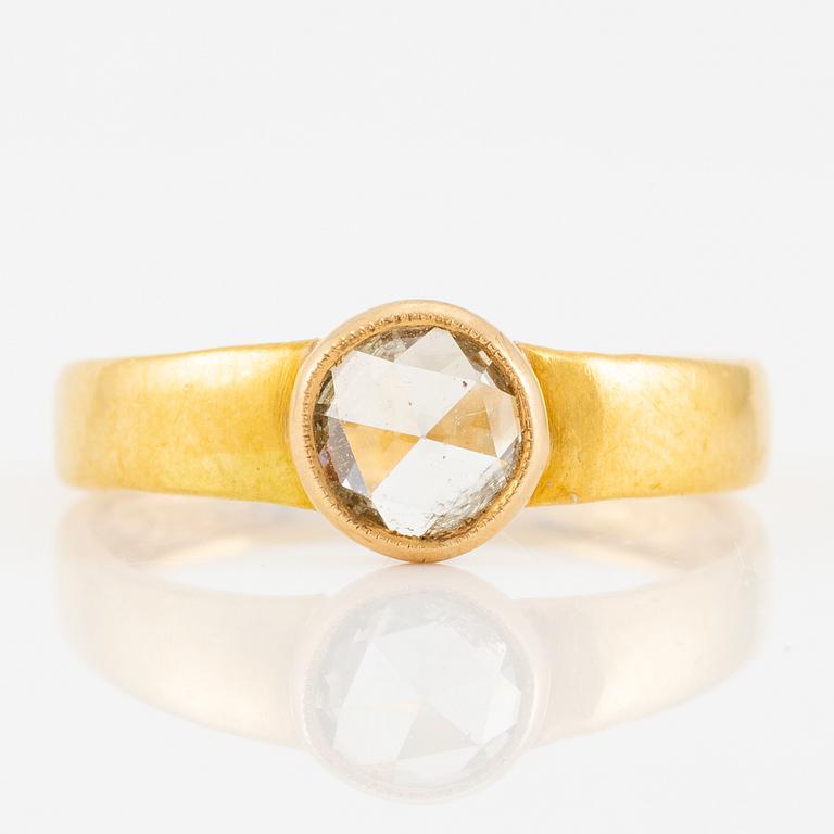 Ring, 23K gold with rose-cut diamond.