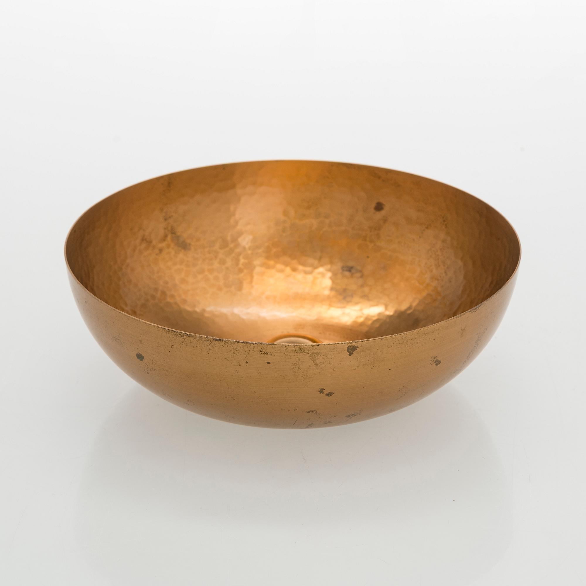 Tapio Wirkkala, Skål, brons, modell TW 476, märkt Design Tapio Wirkkala, Kultakeskus, Made in Finland.