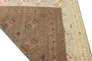 A Kazak carpet, c. 289 x 194 cm.