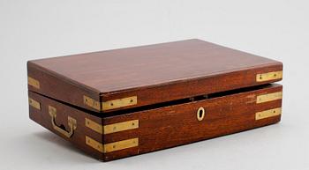 SKRIVSCHATULL, England, 1800-tal.