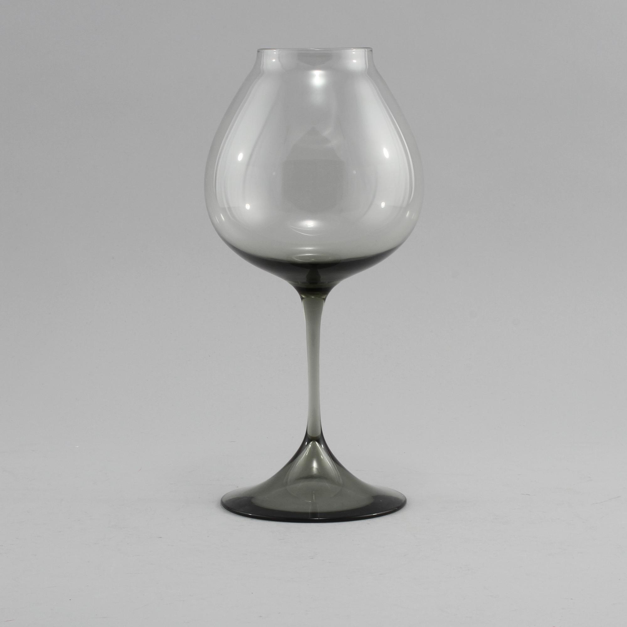 TULPANGLAS, glas, troligen Nils Landberg, Orrefors, osignerat, 1900-talets andra hälft.