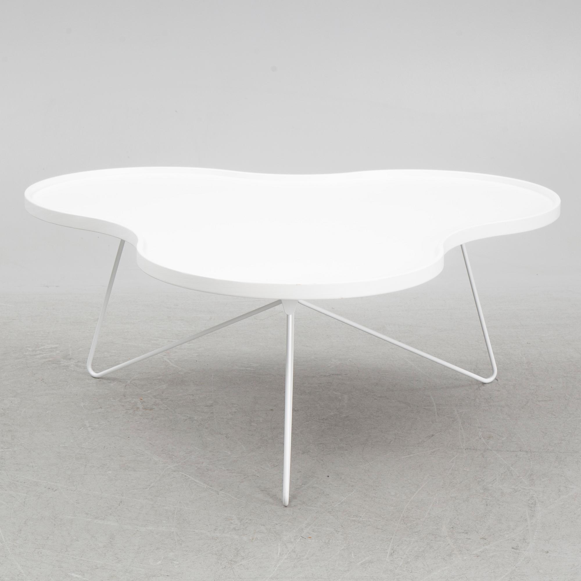 Christine Schwarzer, soffbord ”Flower”, Swedese.