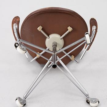 Arne Jacobsen, skrivbordsstol, "Sjuan", Fritz Hansen, Danmark, 1969-tal.
