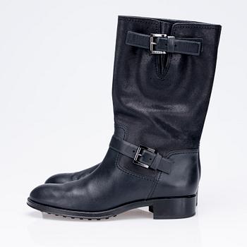 SKOR, Tod's.