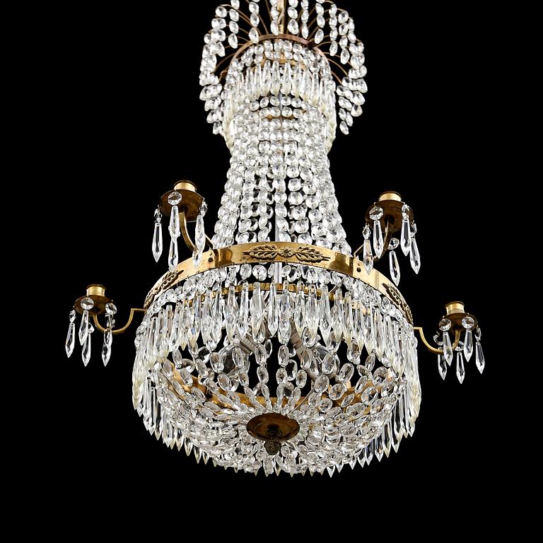 LJUSKRONA, gustaviansk stil, 1900-talets första hälft. Höjd ca 75 cm.