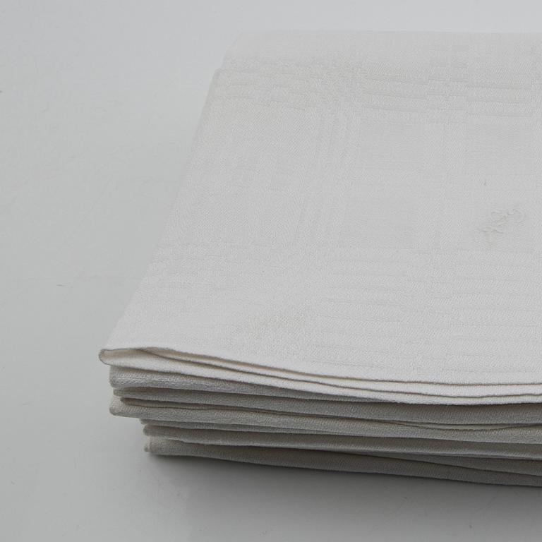 Napkins a total of 73 pcs damask various patterns first half of the 20th century.