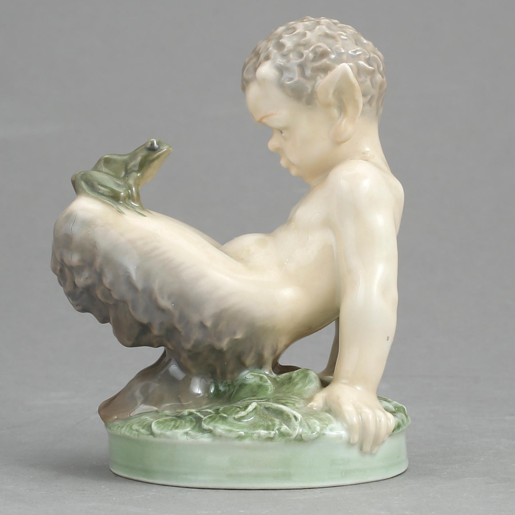 FIGURIN, porslin, Christian Thomsen. Royal Copenhagen.