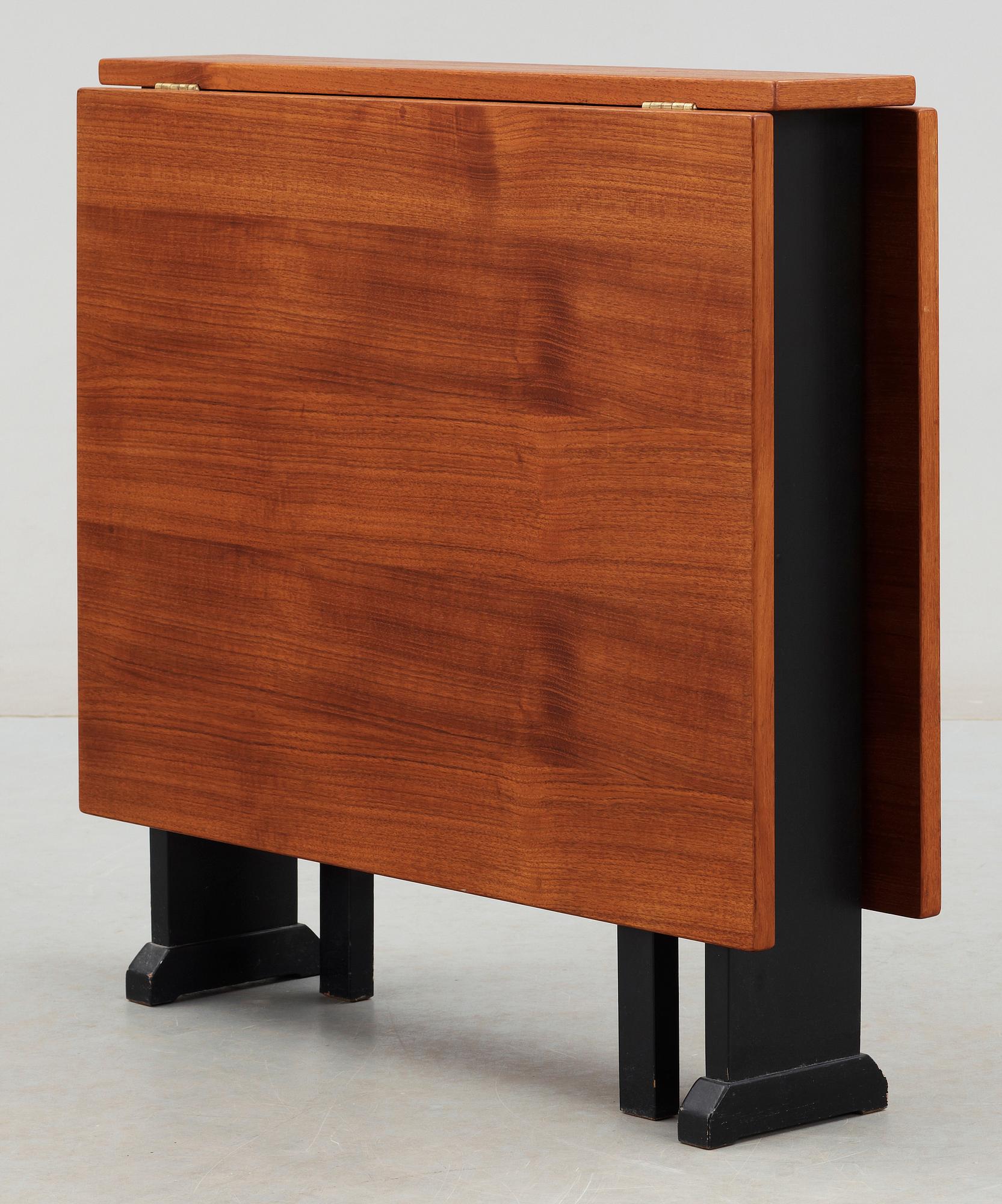 SLAGBORD, "Vapensmeden", Carl Malmsten. Modellen formgiven 1949.