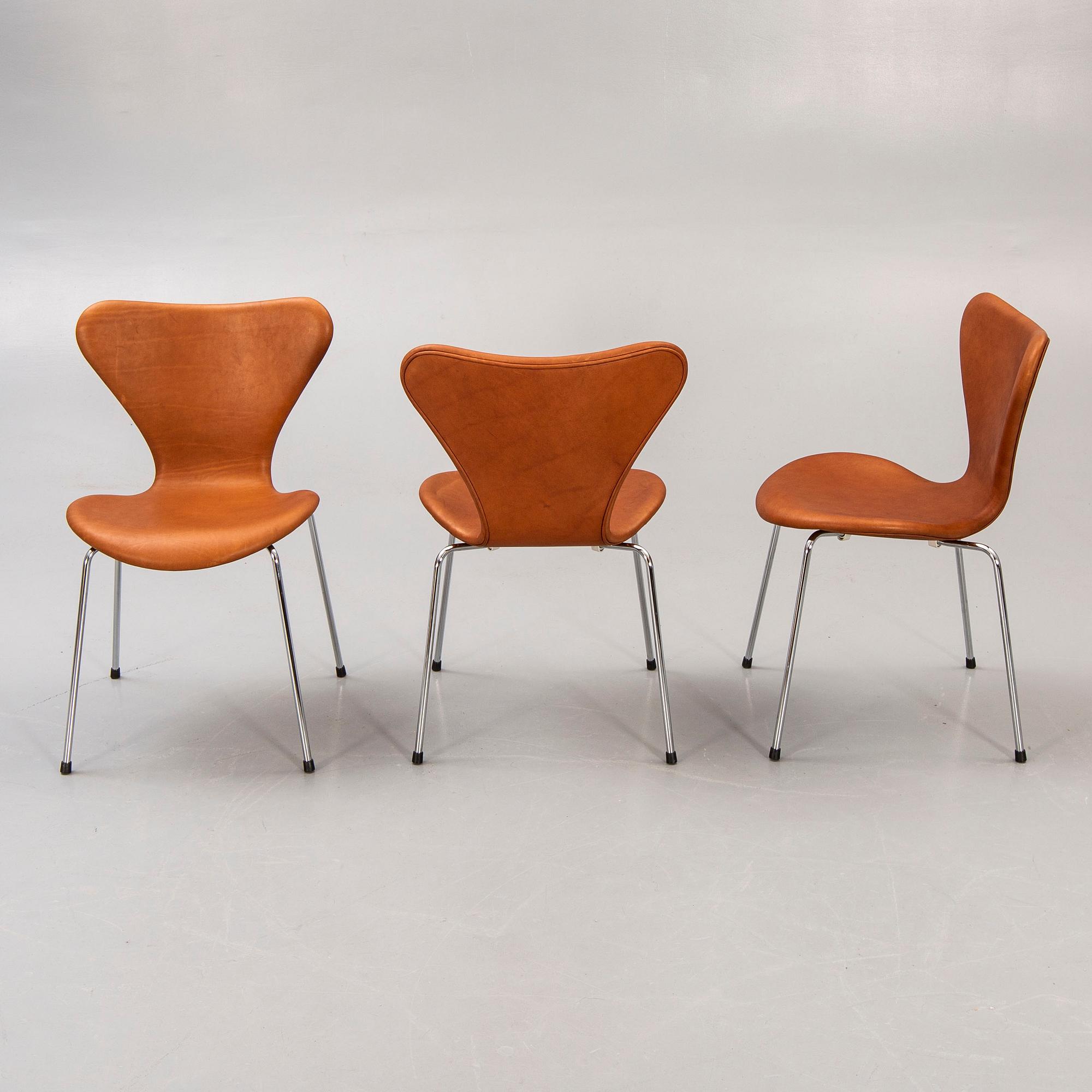 Arne Jacobsen, stolar, 6 st, "Sjuan", för Fritz Hansen, Danmark.