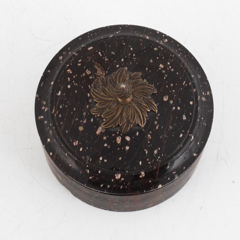 A Swedish Empire porhyry lidded butter box, first part 19th century.