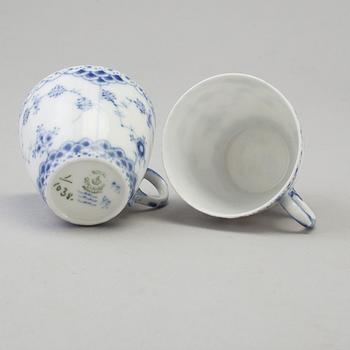 21 pieces of porcelain tableware from Royal Copenhagen, model "Musselmalet", 20th century.
