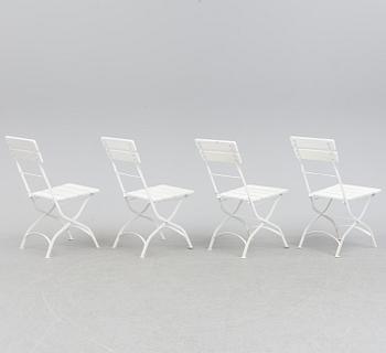 TRÄDGÅRDSBORD, 4 stolar av bryggerimodell.