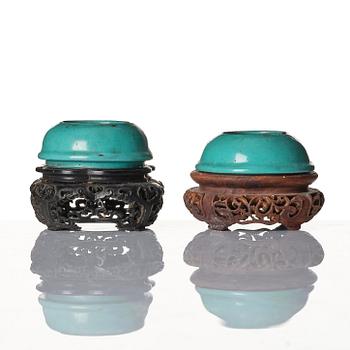 Two turquoise glazed water pots, Qing dynasty, 19th century.