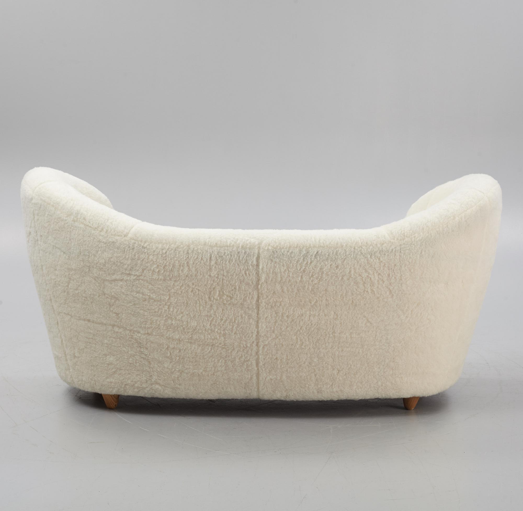 A modern style sofa.