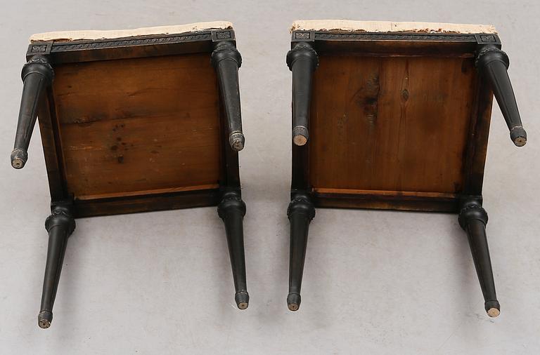 TABURETTER, 1 par, gustaviansk stil, 1900-talets första hälft.