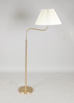 GOLVLAMPA, modell 2368/2148, "Stora Kamelen", Josef Frank, Firma Svenskt Tenn.