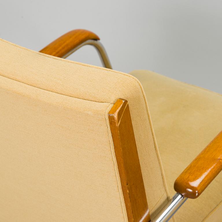 Pauli Blomstedt, a pair of 1930s armchairs and table for Merivaara Ltd.