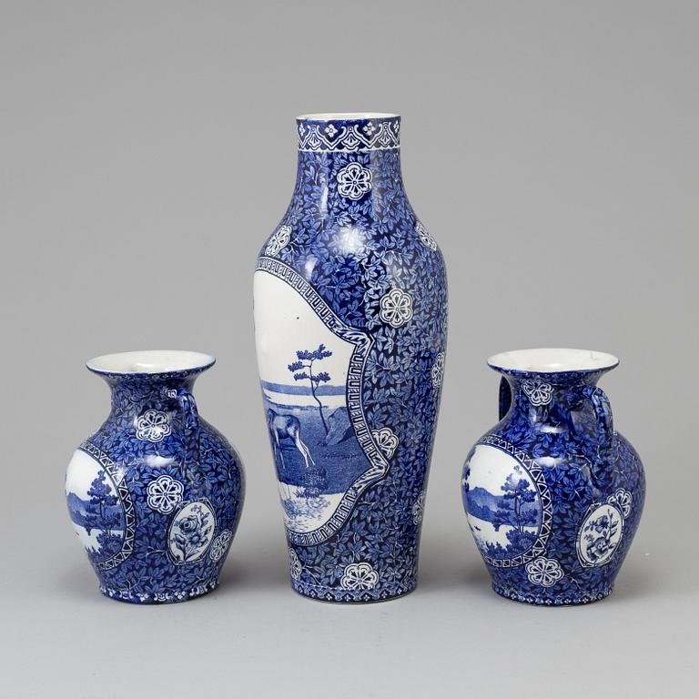 A set of 2+1 porcelain vases  by Rörstrand, late 18th century.