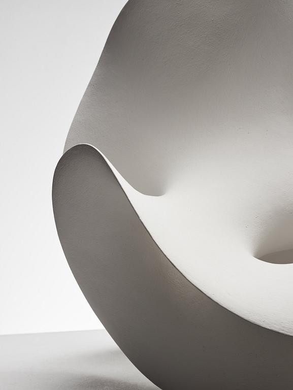 Eva Hild, a white stoneware sculpture, "Loop 649", Sweden 2005.