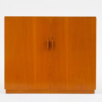 Nordiska Kompaniet, an elm veneered cabinet, Sweden, 1930s-40s.