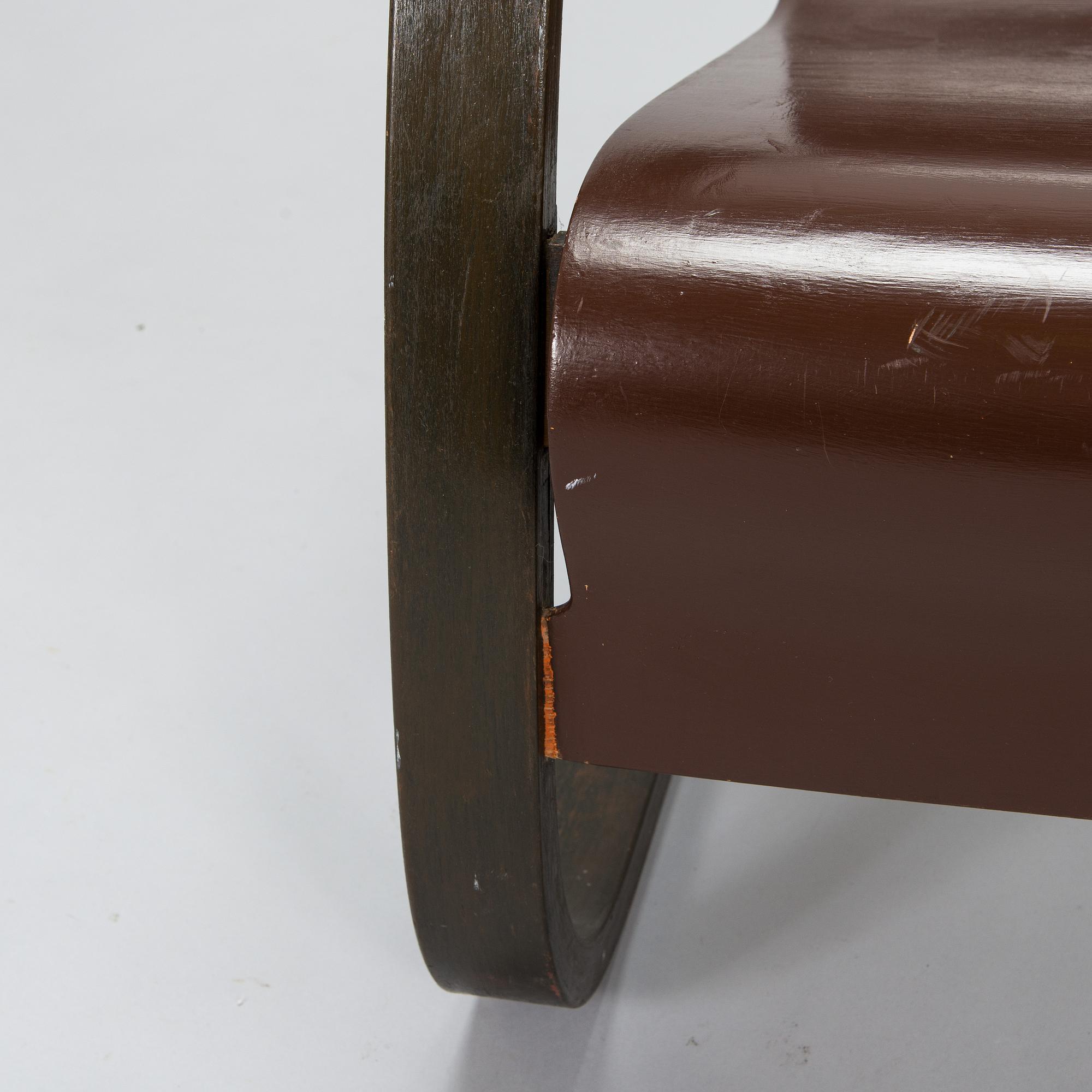 Alvar Aalto, a 1940s '31' armchair for  O.Y. Huonekalu-ja Rakennustyötehdas A.B Finland.